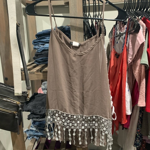 Tank top - Picture 1 of 3